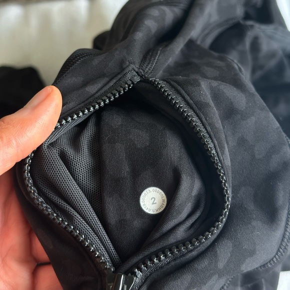 Lululemon Define Jacket *Luxtreme
Formation Camo Deep Coal Multi - size 2 - Picture 3 of 4